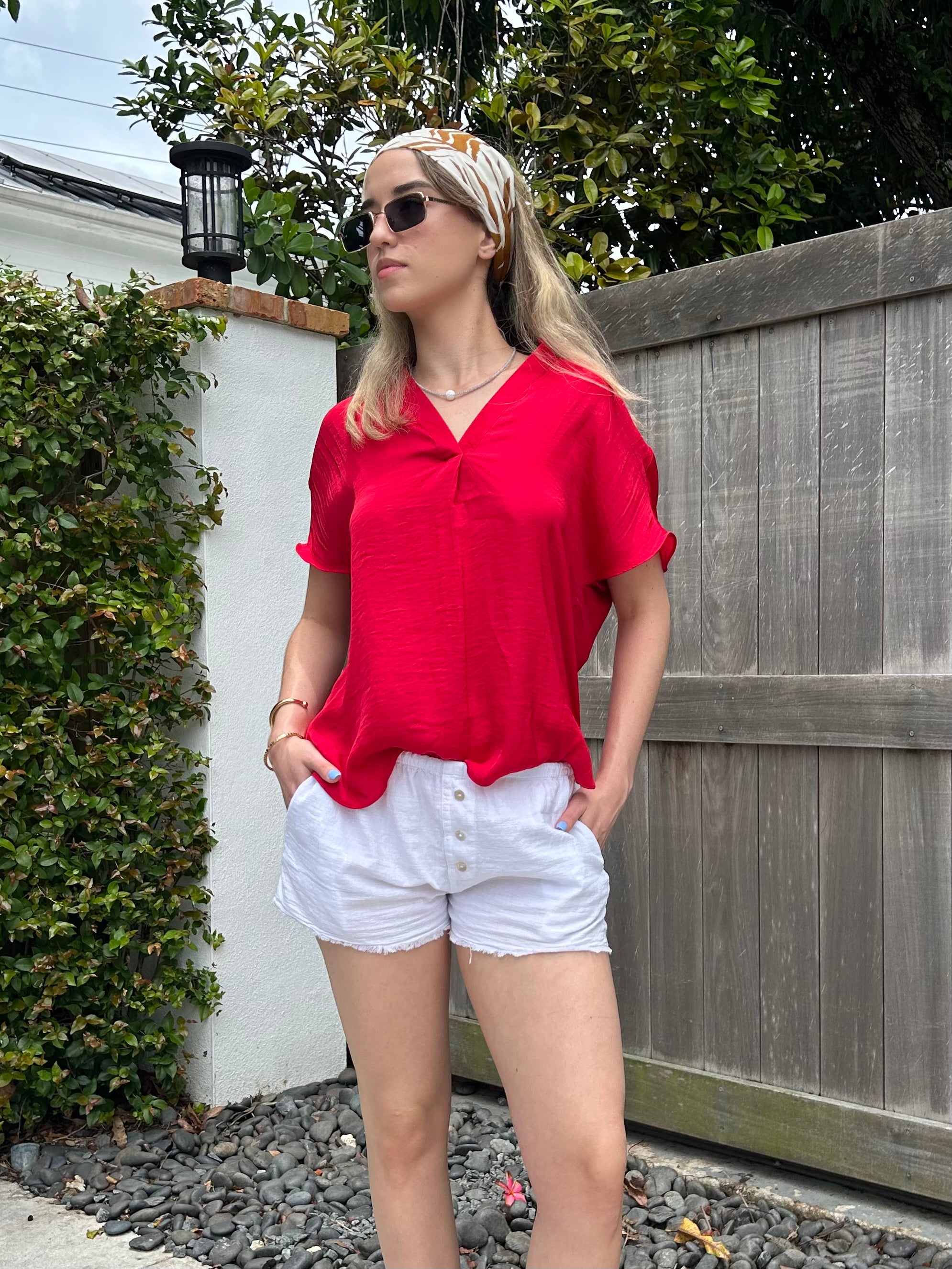 ON MIAMI TIME COTTON SHORTS-WHITE