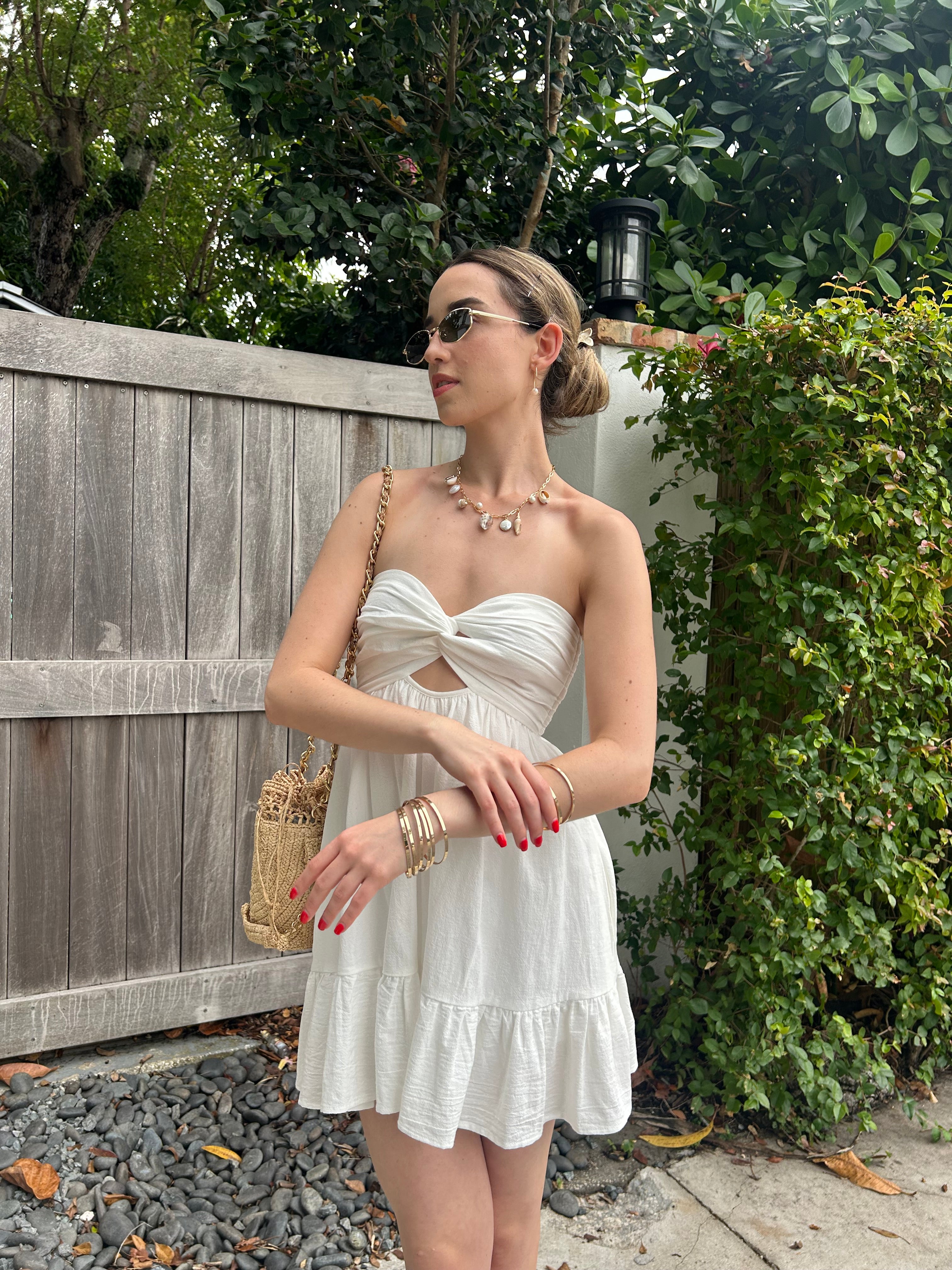 SEASHELL CHARM NECKLACE