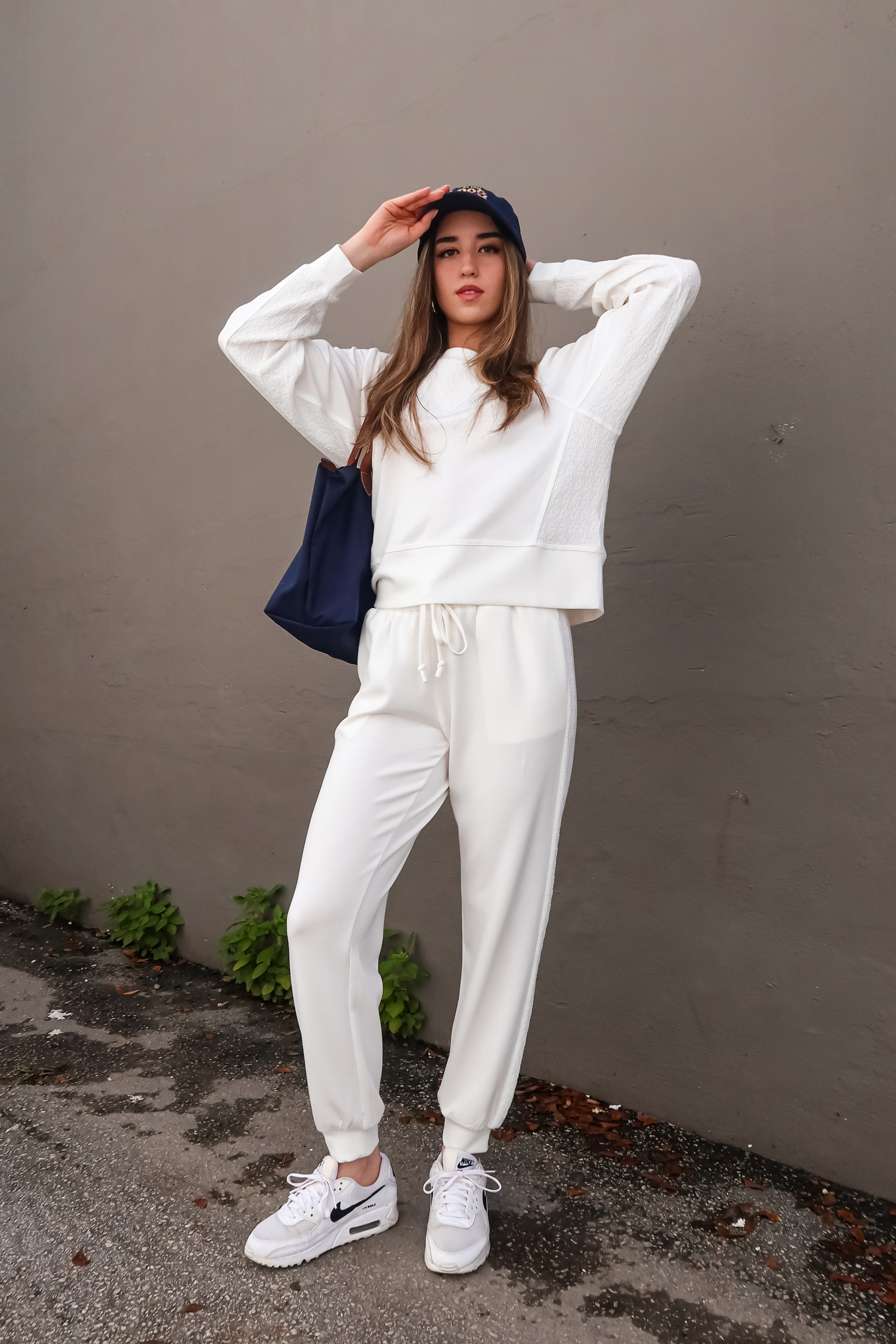 EASY TRAVELS SWEATER