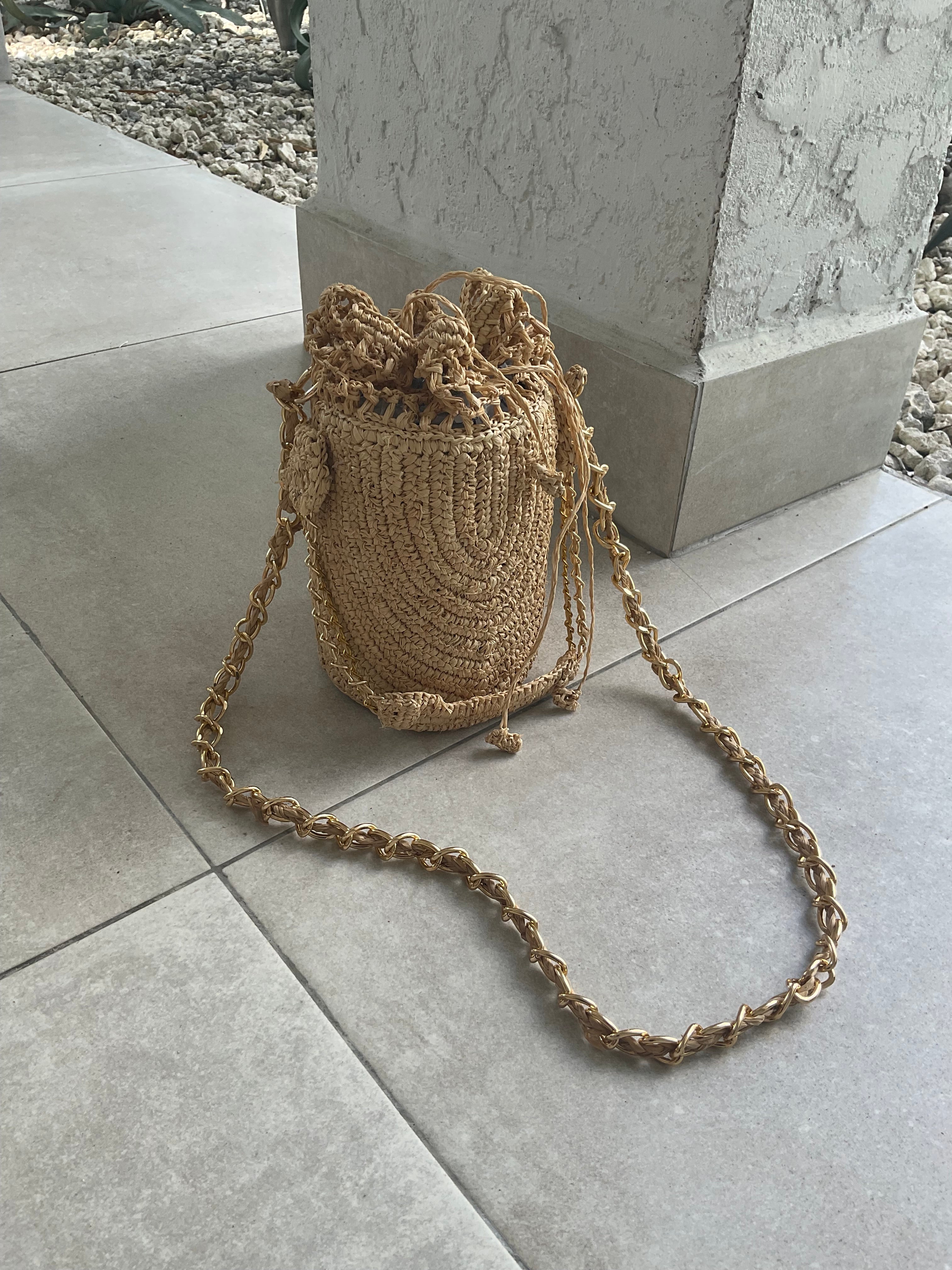 BUCKET RAFFIA BAG