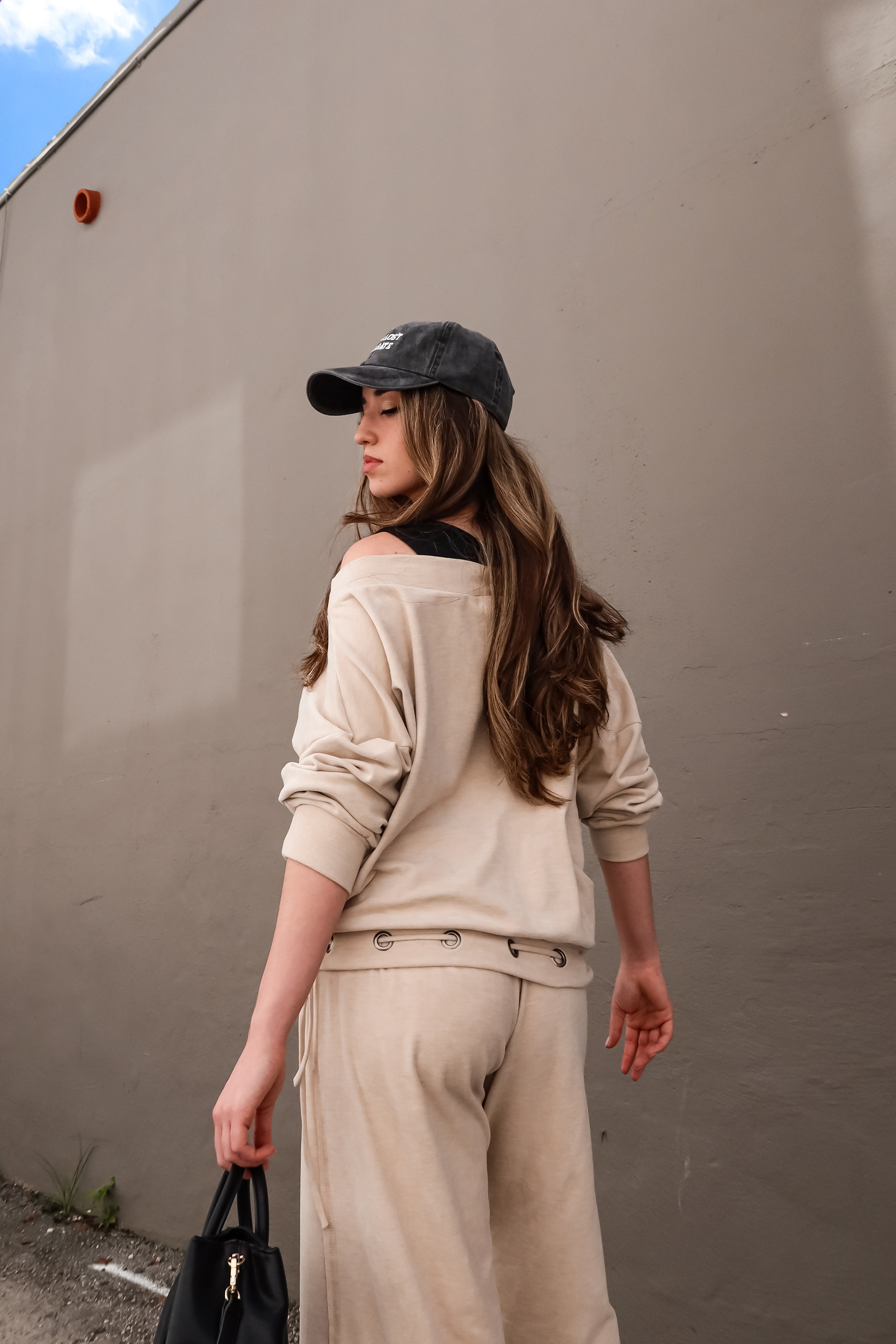 SUPER SOFT GROMMET TIE TOP