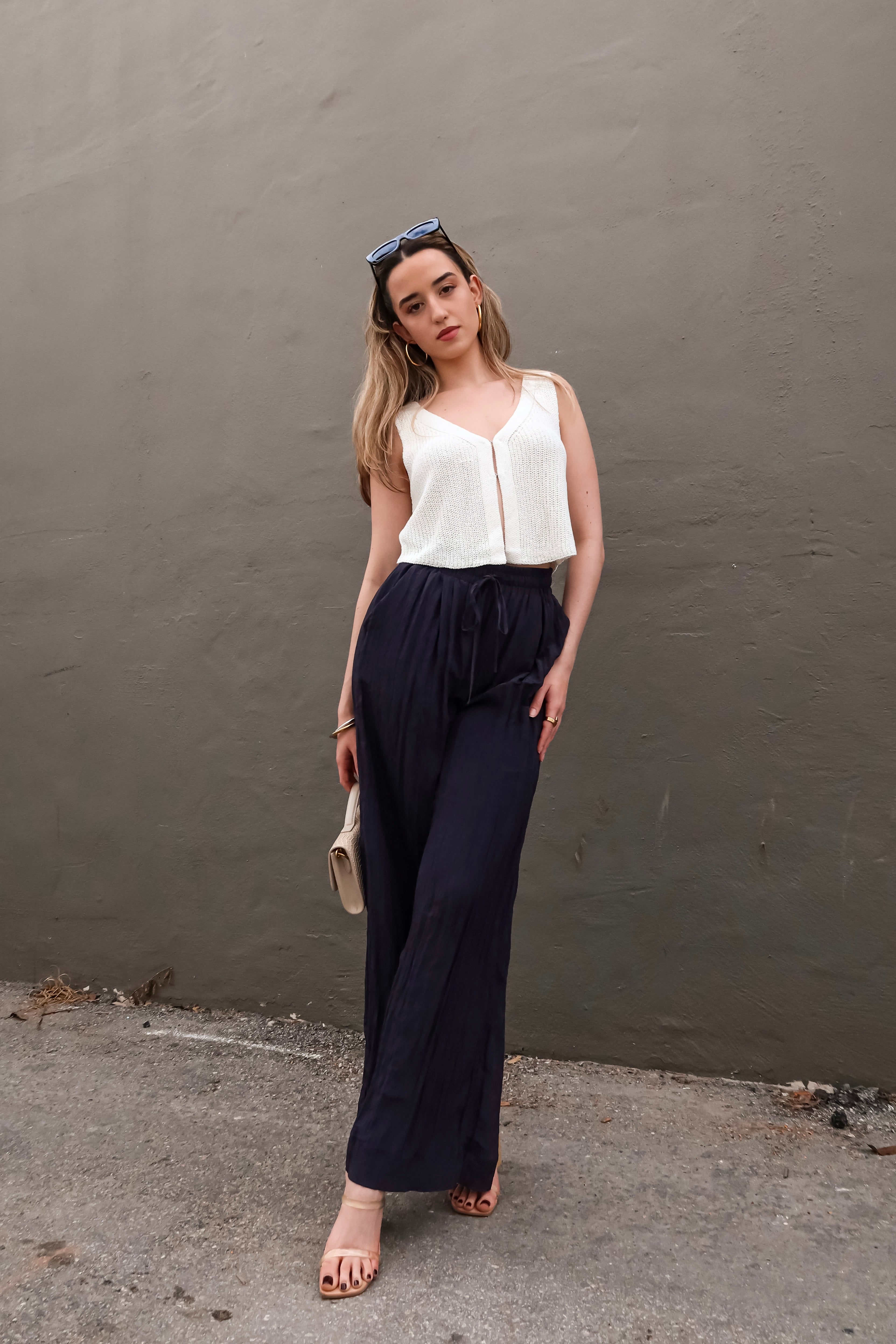 EASTSIDE KNIT VEST TOP WHITE