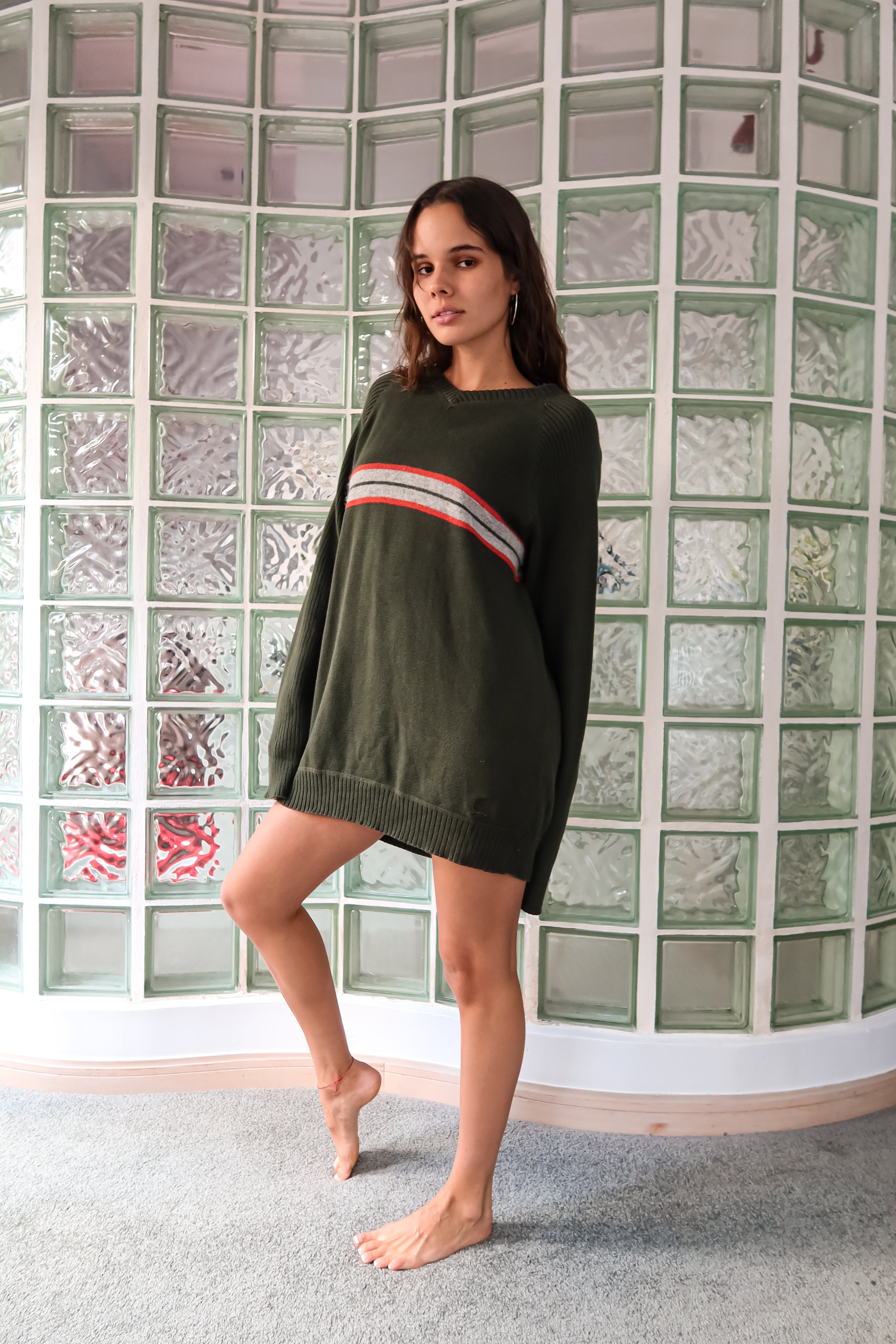 Introducing the CANES CLASSROOM VINTAGE SWEATER! This Tommy Hilfiger 90's V neck sweater features a comfortable stretchy fabric for a good oversize fit. Made with 100% cotton, and the Hilfiger label intact, this vintage piece fits sizes S-L. Stay warm this semester, Miami AC's are very cold!