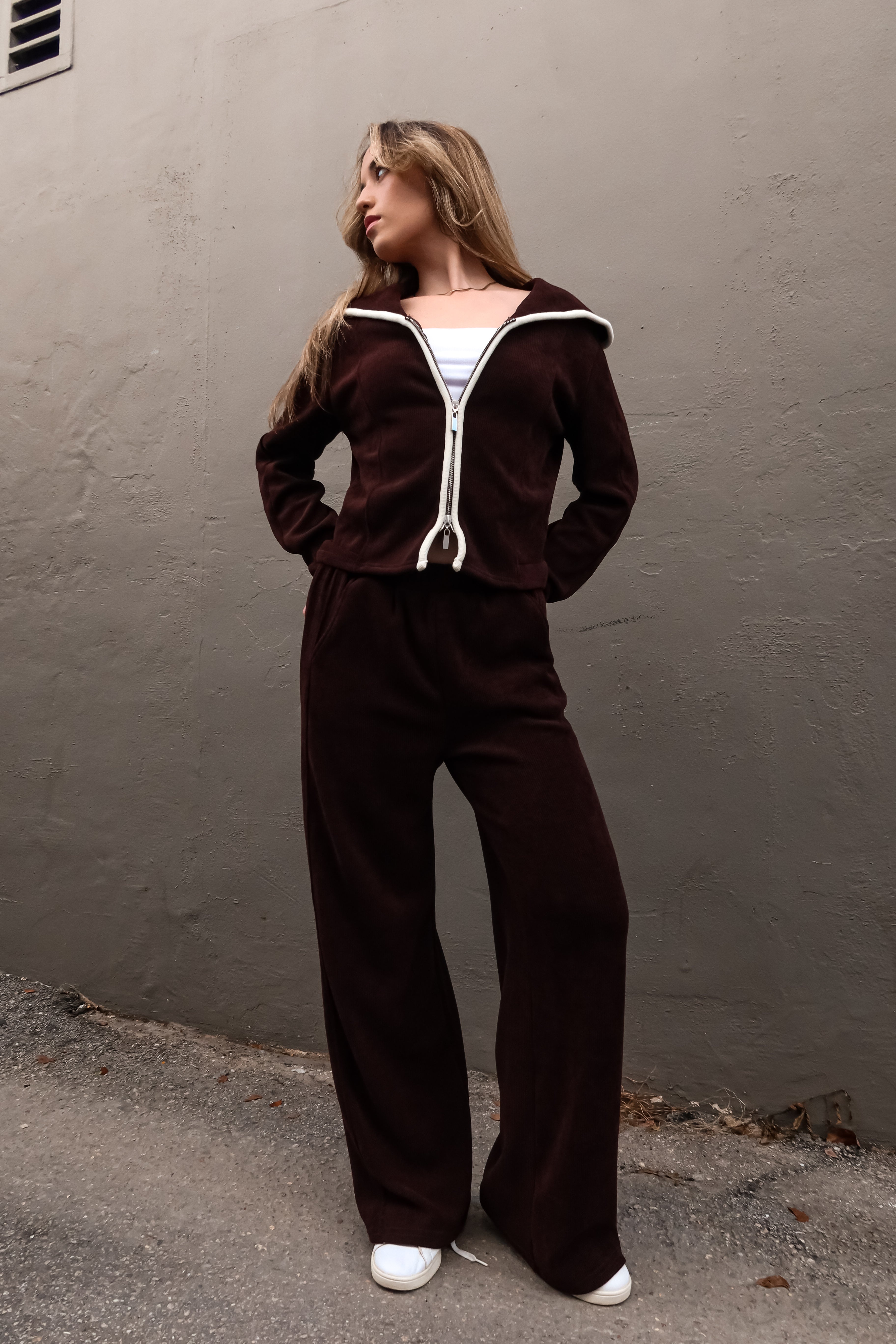 IN YOUR DREAMS CORDUROY JACKET BROWN