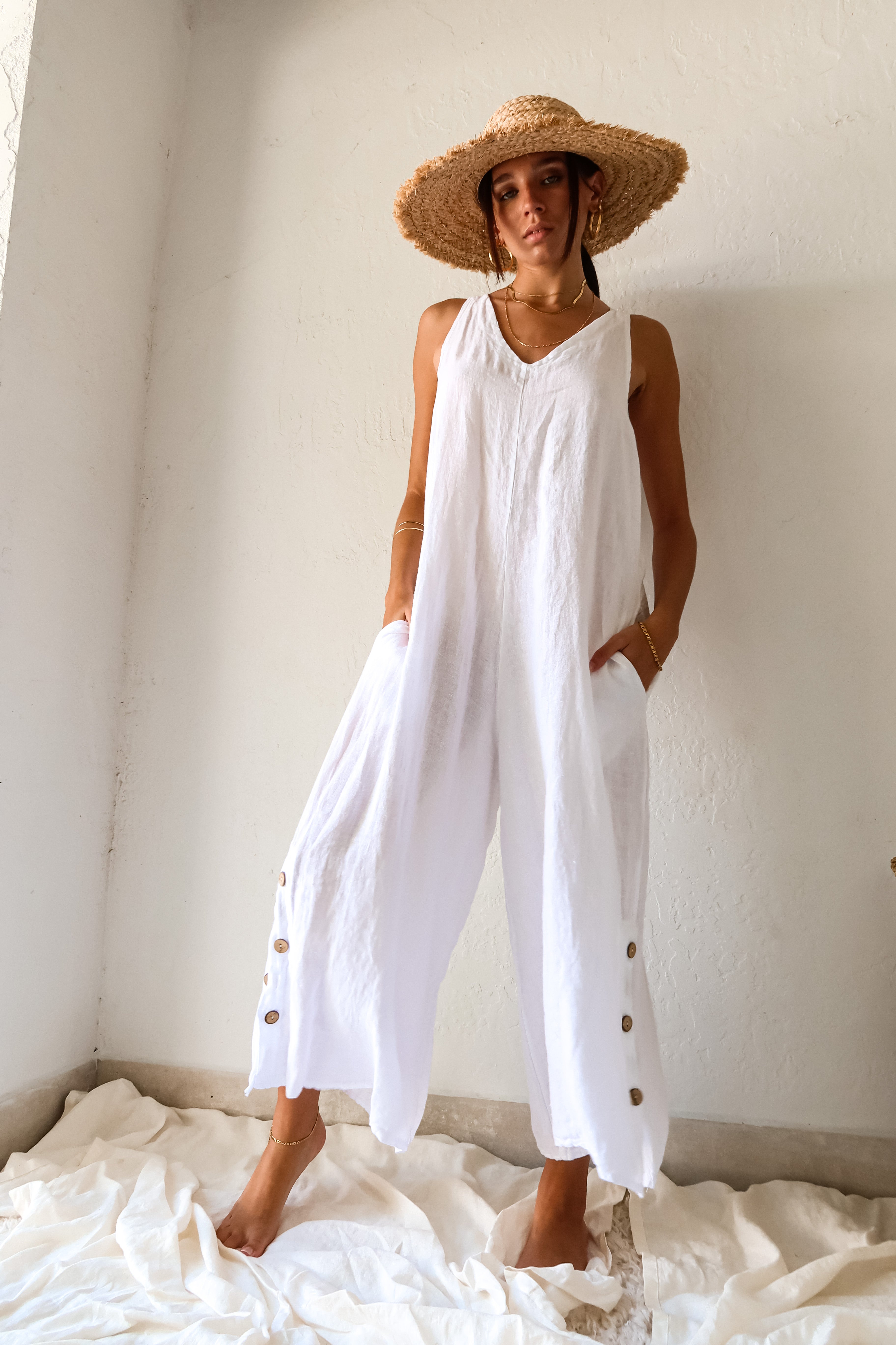 LOS CAYOS LINEN JUMPSUIT - WHITE