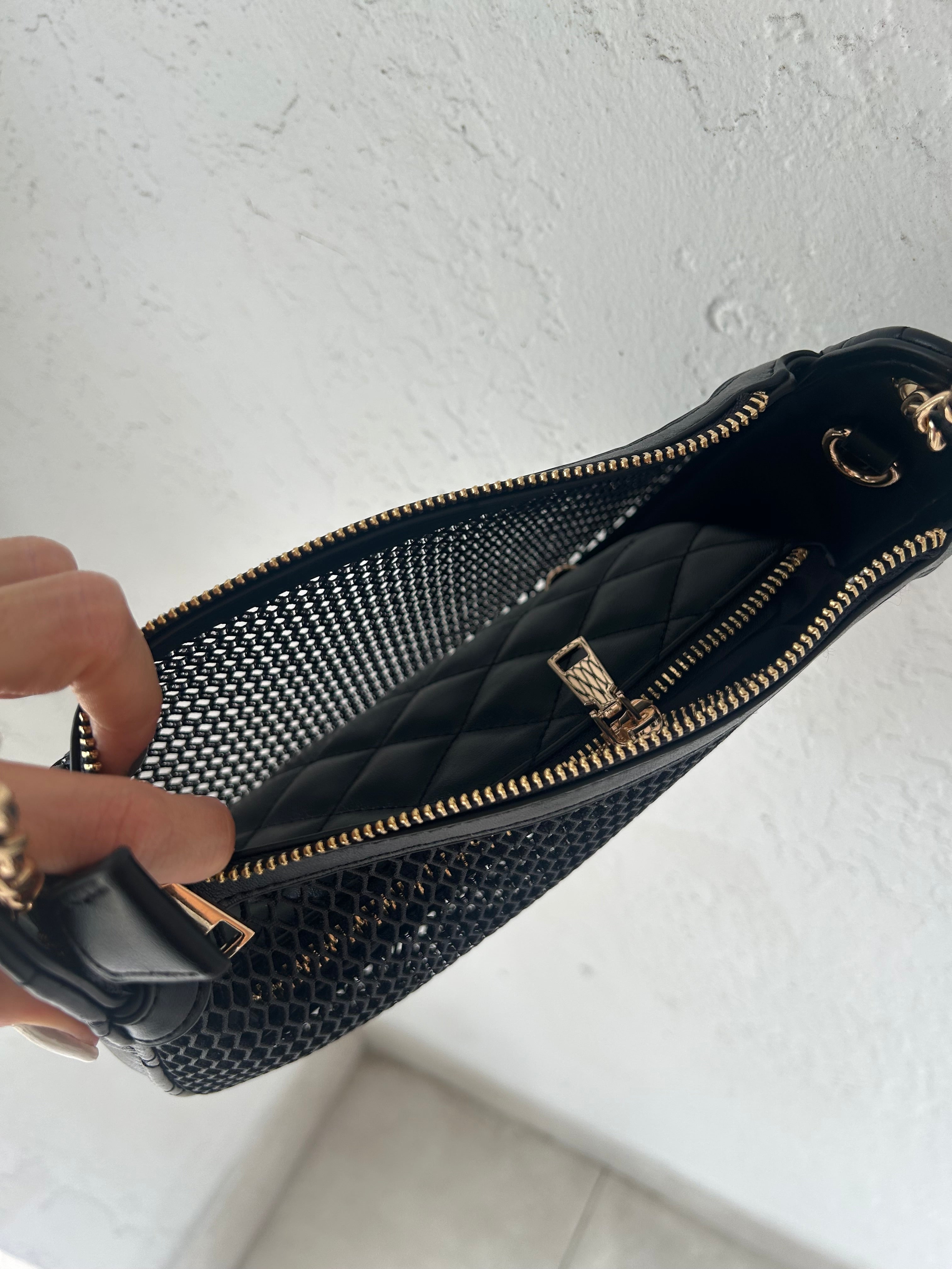 MESH CROSSBODY BAG
