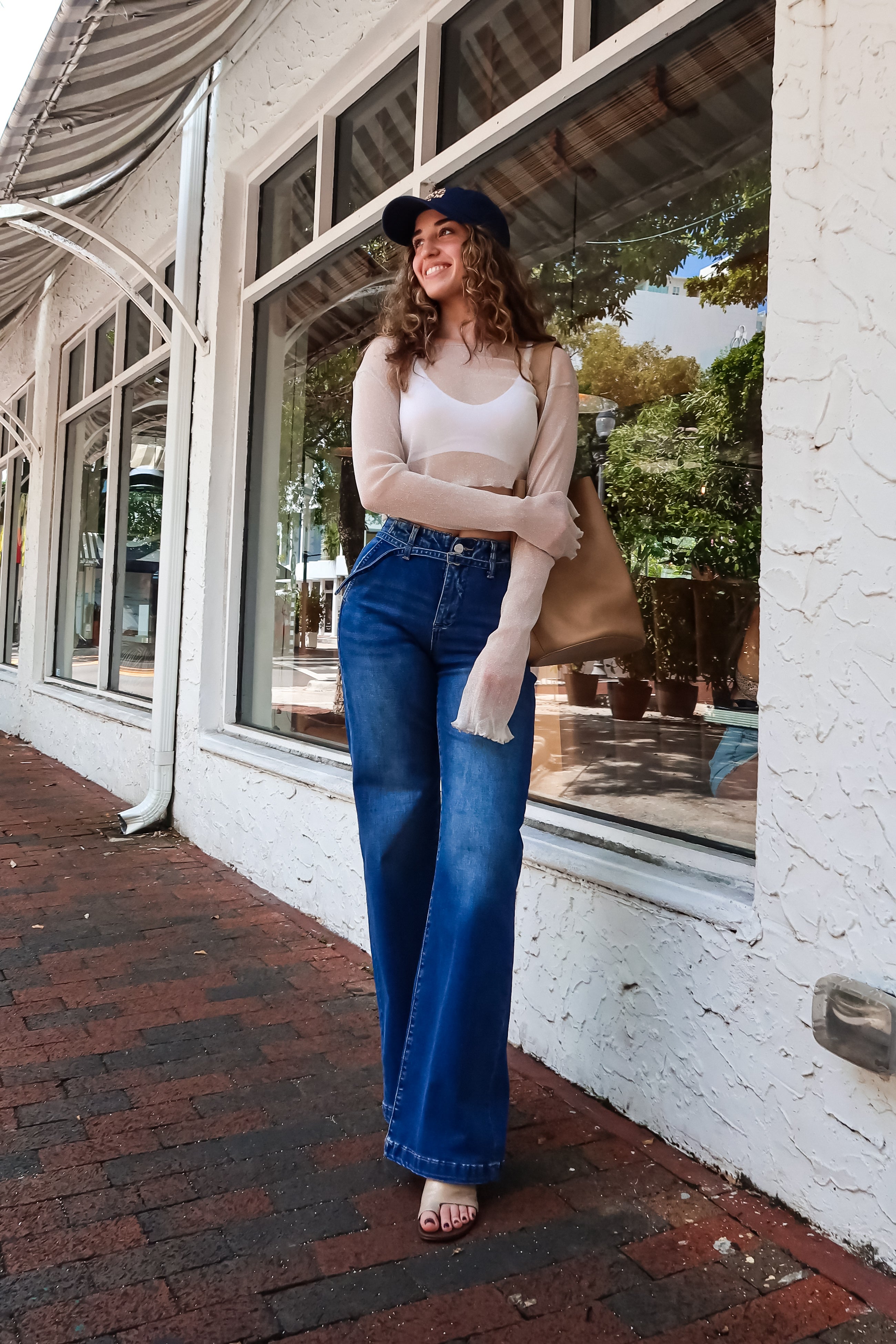 LO WIDE BELTED JEANS