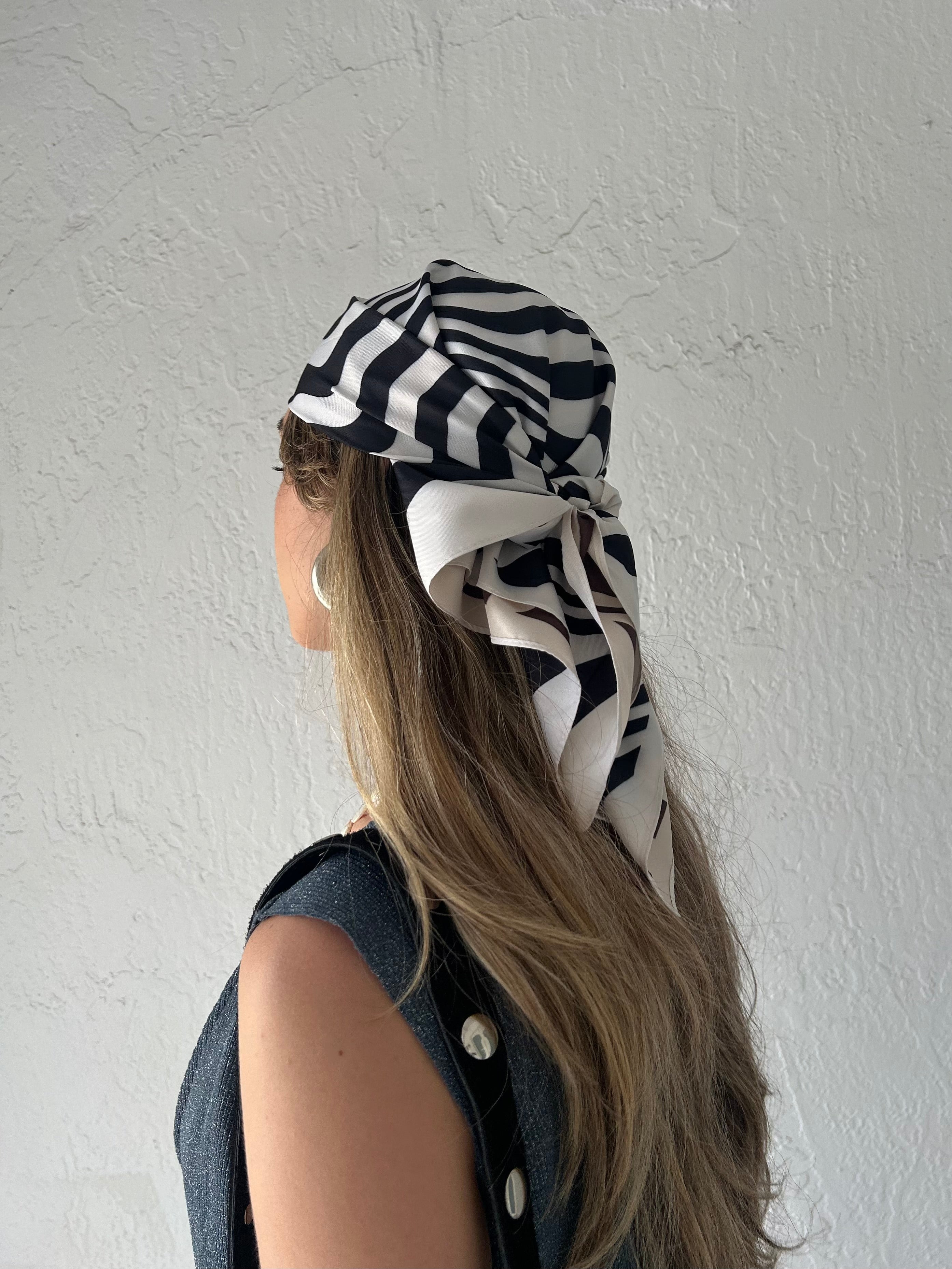 ZEBRA PRINT SCARF