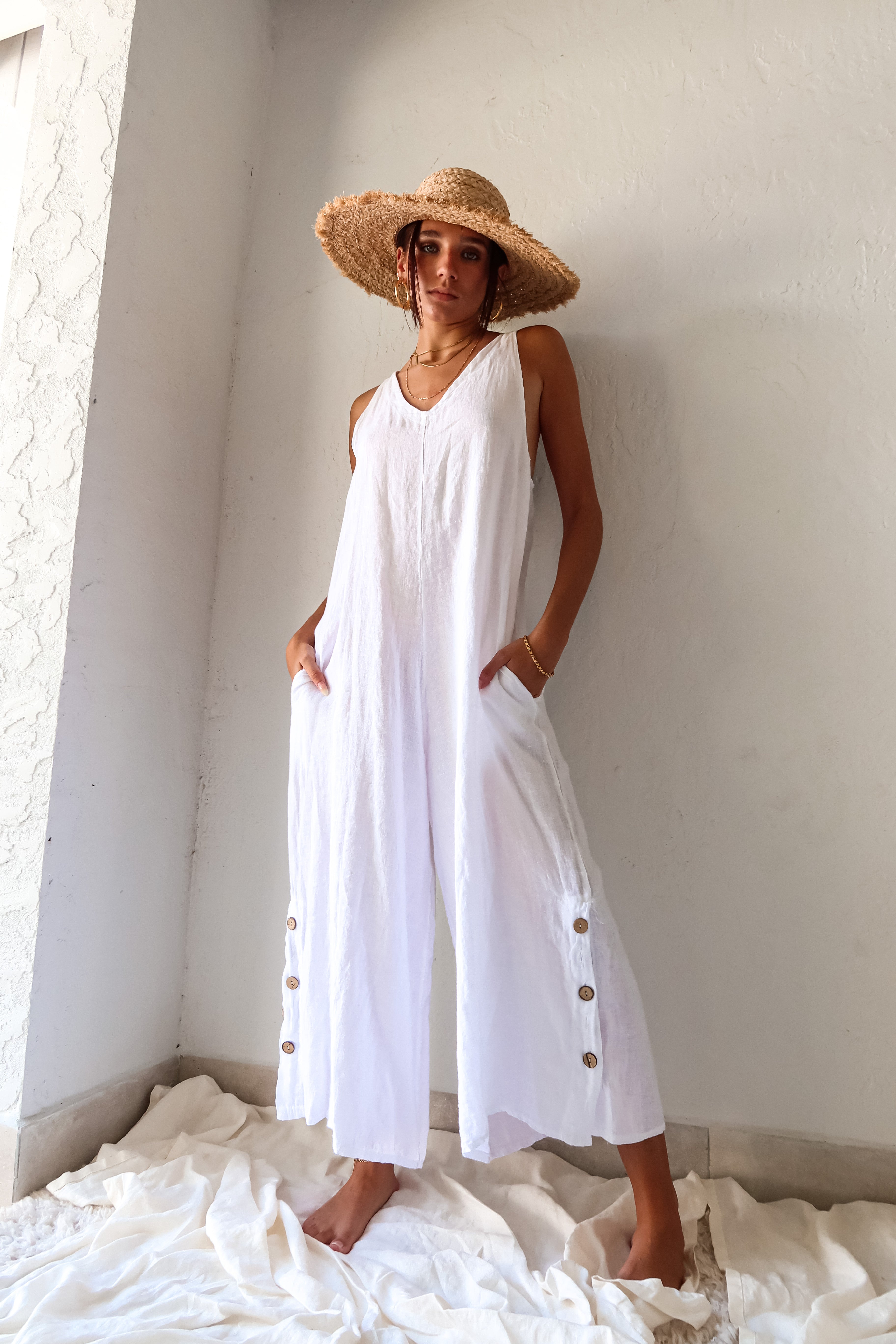 LOS CAYOS LINEN JUMPSUIT - WHITE