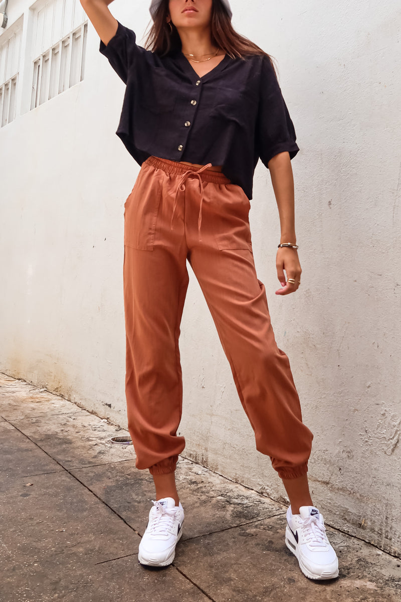 CHILL OUT WOVEN JOGGER