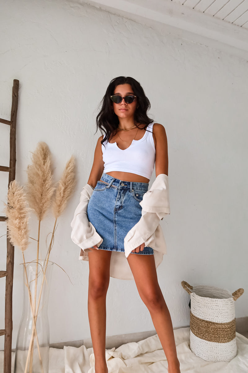 CUT TO THE CHASE DENIM SKIRT