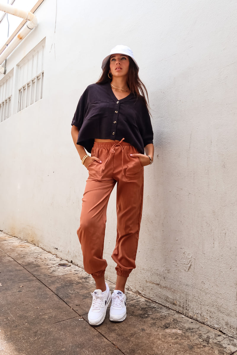 TAKE IT EASY LINEN BLOUSE - BLACK